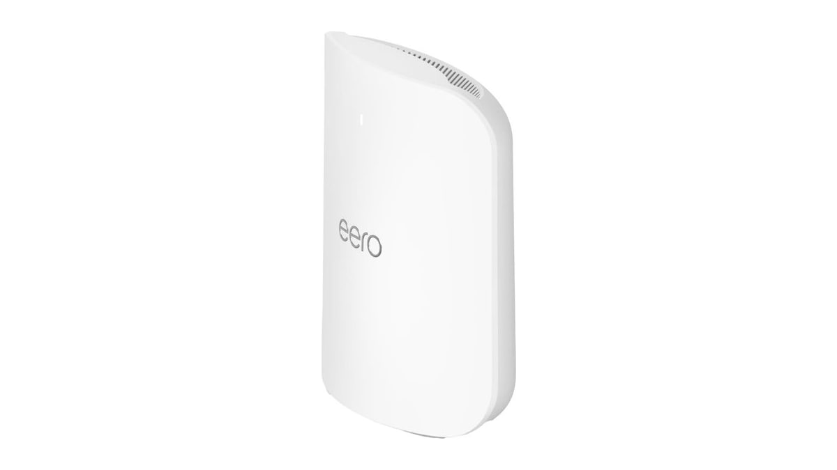 Amazon eero Max 7 mesh wifi router (newest model) - Supports internet plans up to 10 Gbps, Coverage up to 2,500 sq. ft., Connect 250+ devices, 1-pack